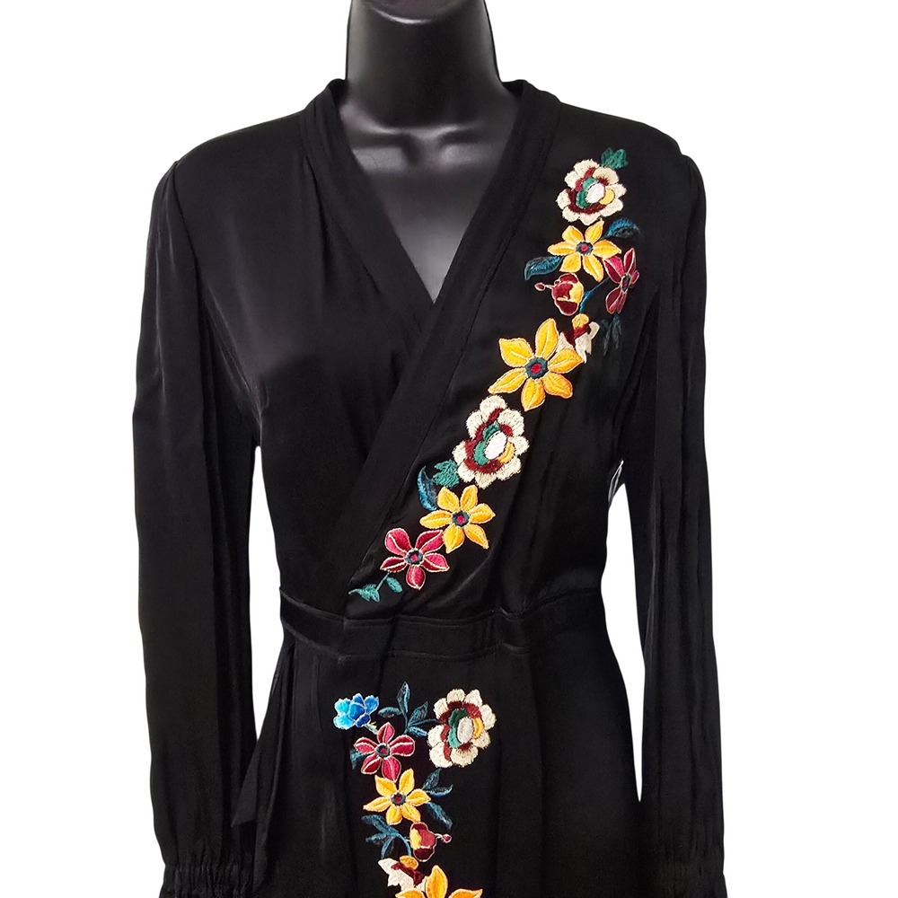 NWT Etro Milano Black Floral Embroidered Wrap Dress Made in Italy Size 44/ US 8 - Picture 3 of 12